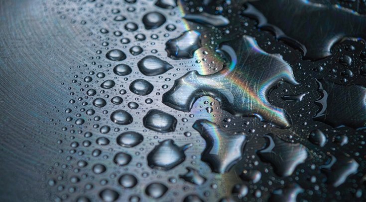 五金件清洗后水渍斑斑？喷淋清洗吹干一体机消灭二次搬运
